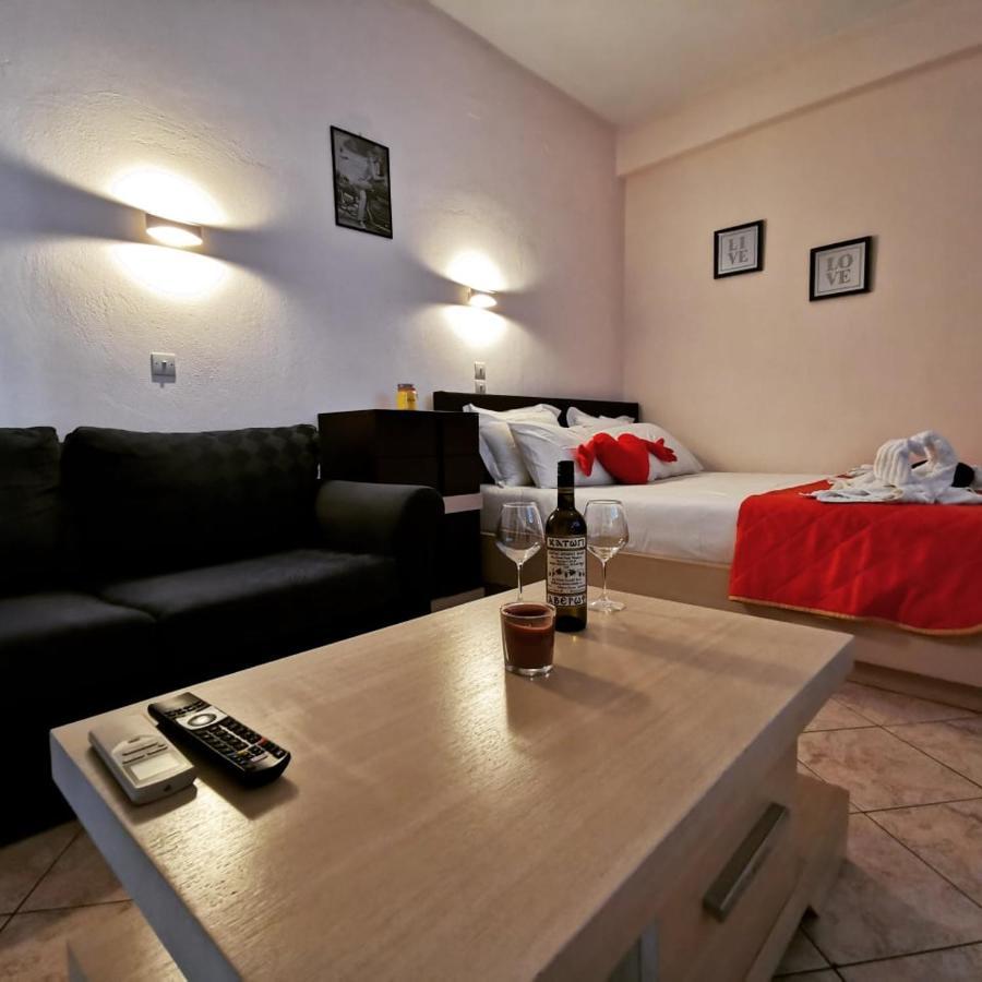 Studios Nelli Alonissos Патитири Екстериор снимка