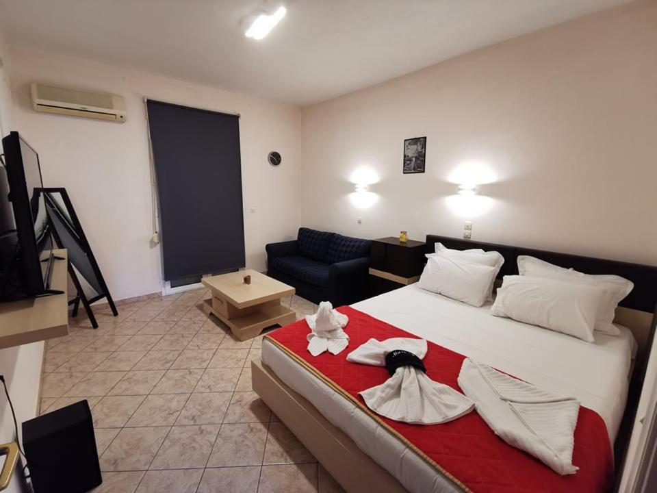 Studios Nelli Alonissos Патитири Екстериор снимка