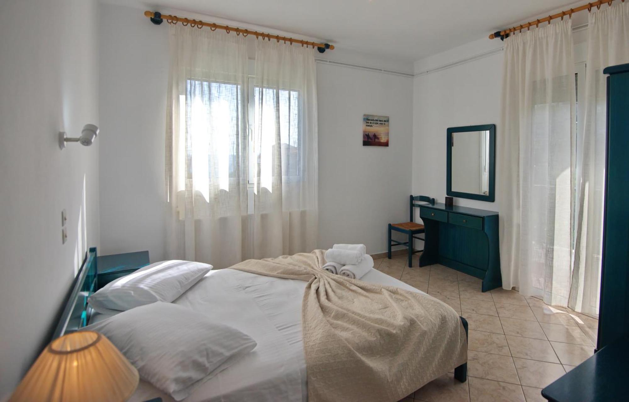 Studios Nelli Alonissos Патитири Екстериор снимка